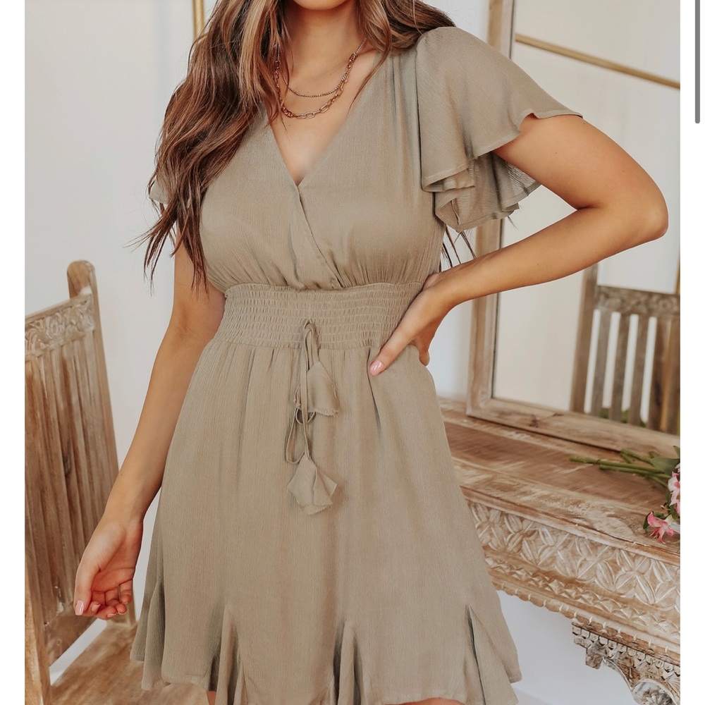 Dress - Picture 2 of 2